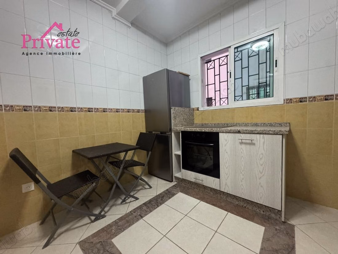 Location Appartement 69m² boulevard Tanger 
Ref: LM857