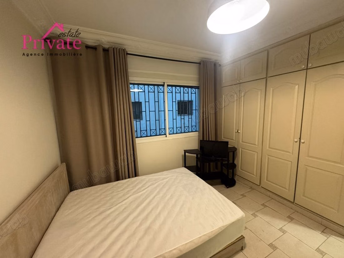 Location Appartement 69m² boulevard Tanger 
Ref: LM857
