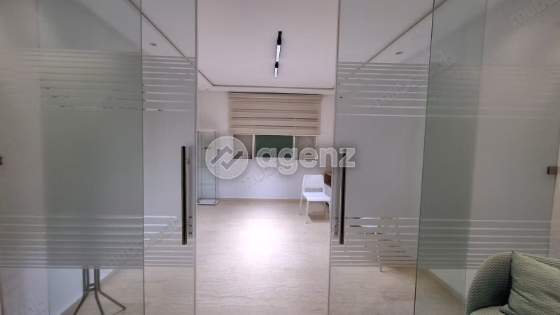 Kantoor te koop 83 m² Hay Salam Mohammedia
