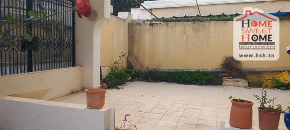Villa Kamira for sale in Marsa Tabek