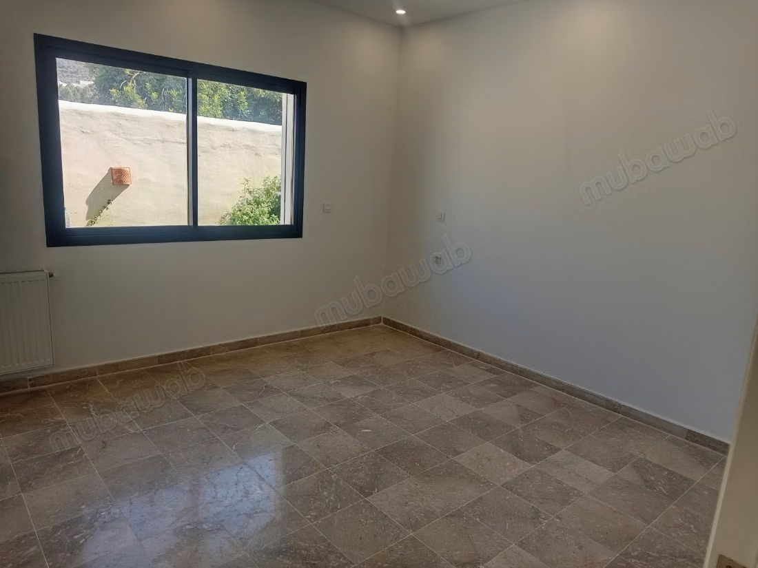 Villa in vendita – Zona Craxi 390 m²