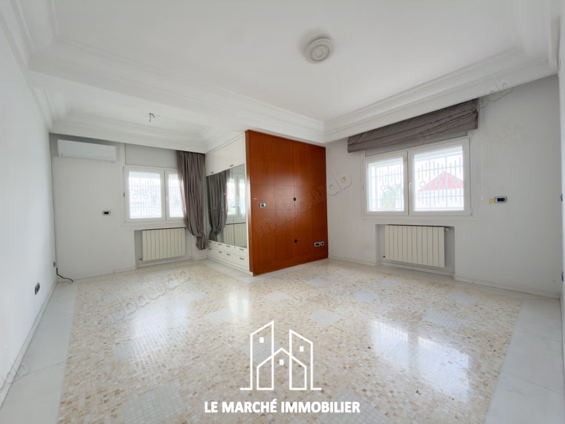 A louer villa de charme en s5 au menzah 9
