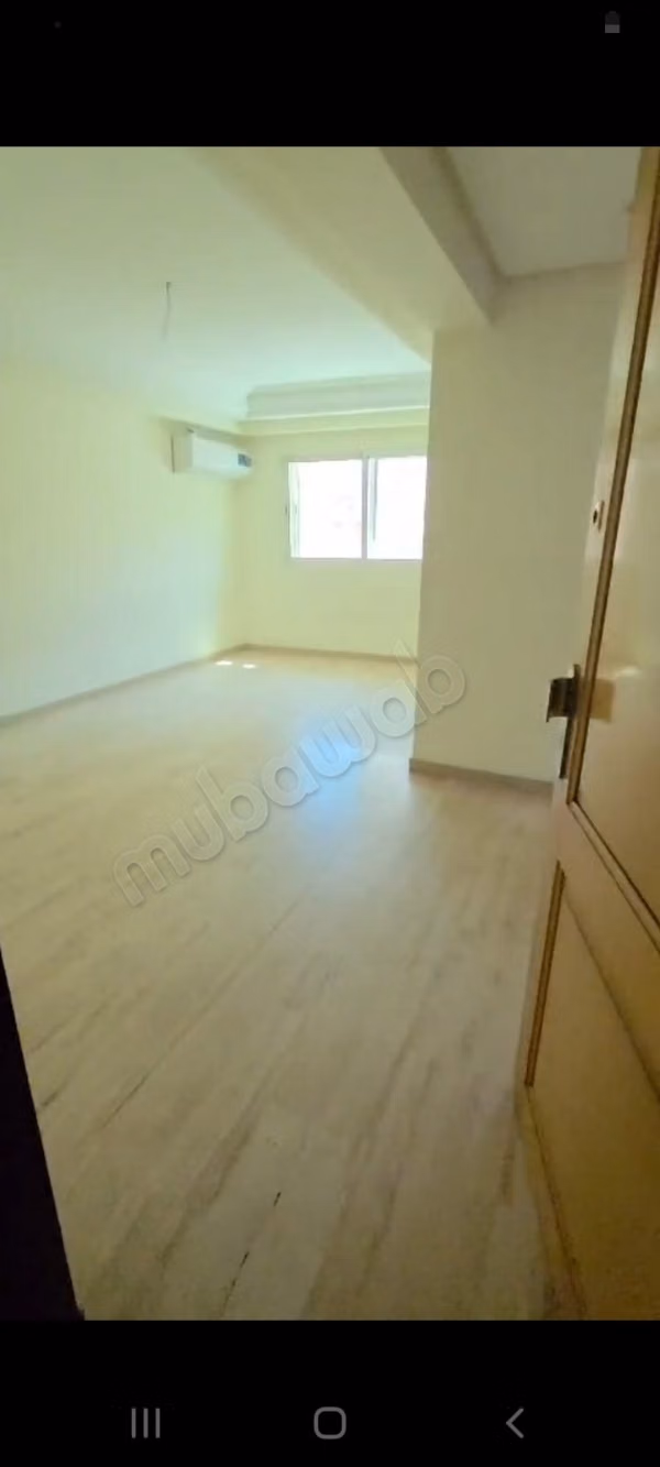 Te huur - lege appartement in Soukrate