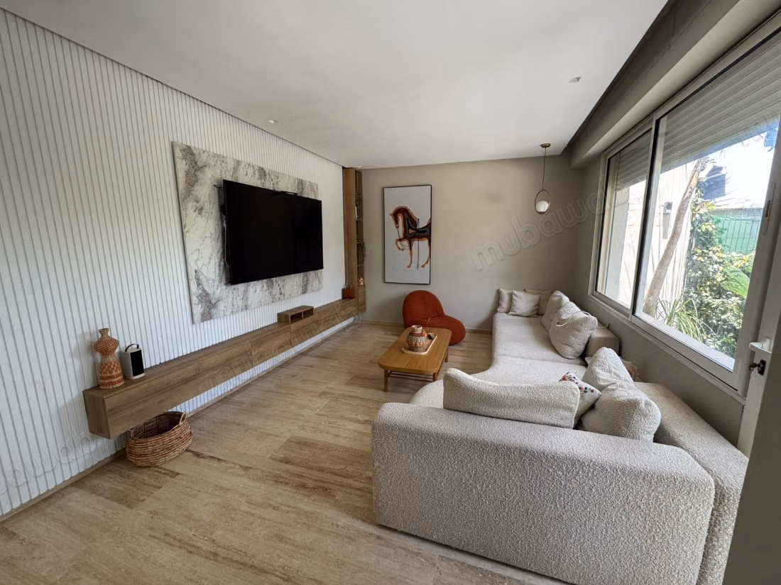 Villa in a row on 3 levels for sale