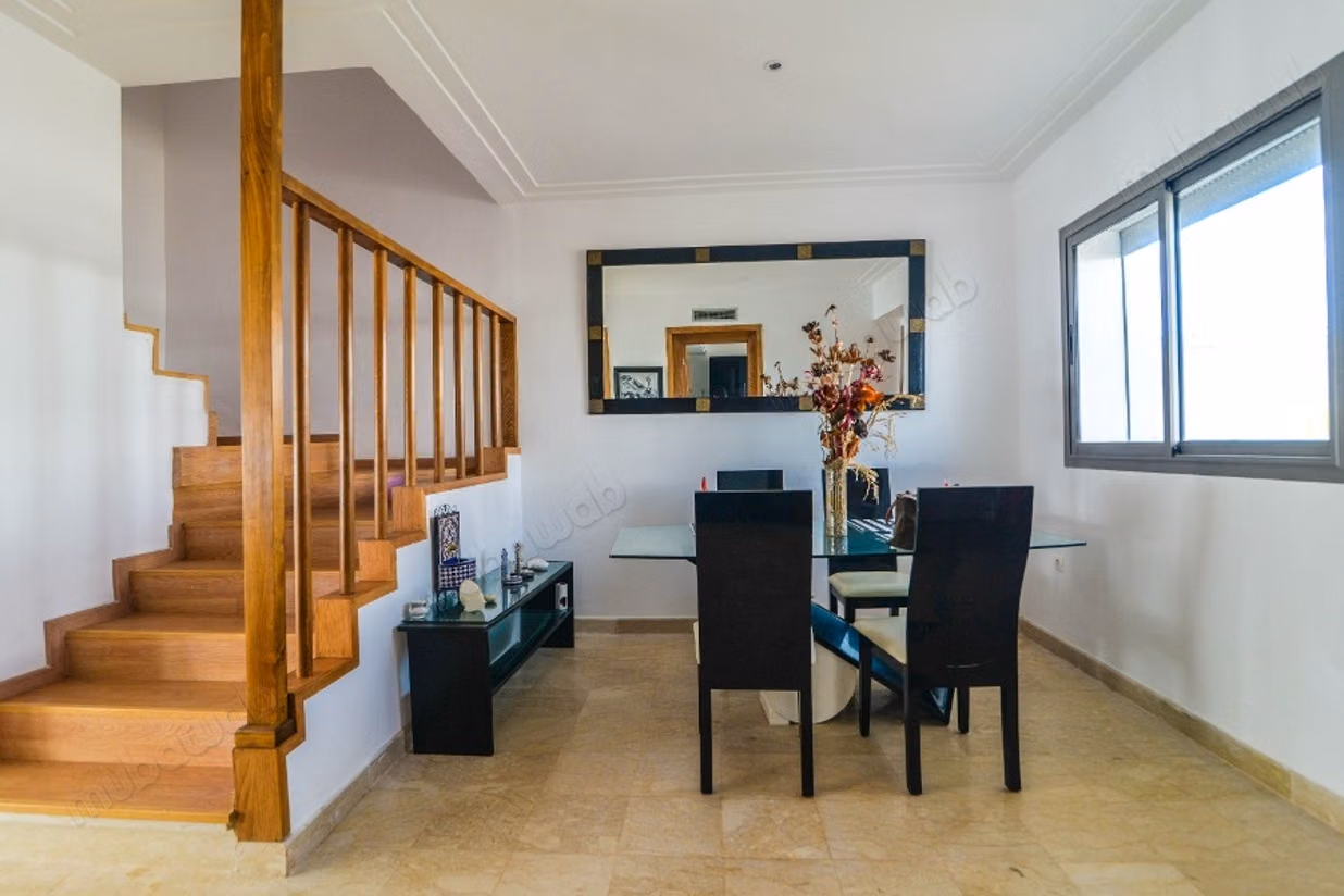 Modern villa 171m² with pool and garden – Dar Bouazza