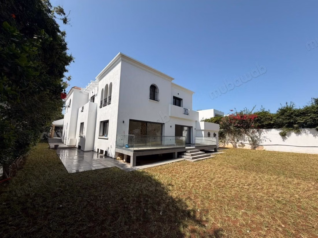 For Rent - Villa in Hay Riad, Sector 1 - Rabat