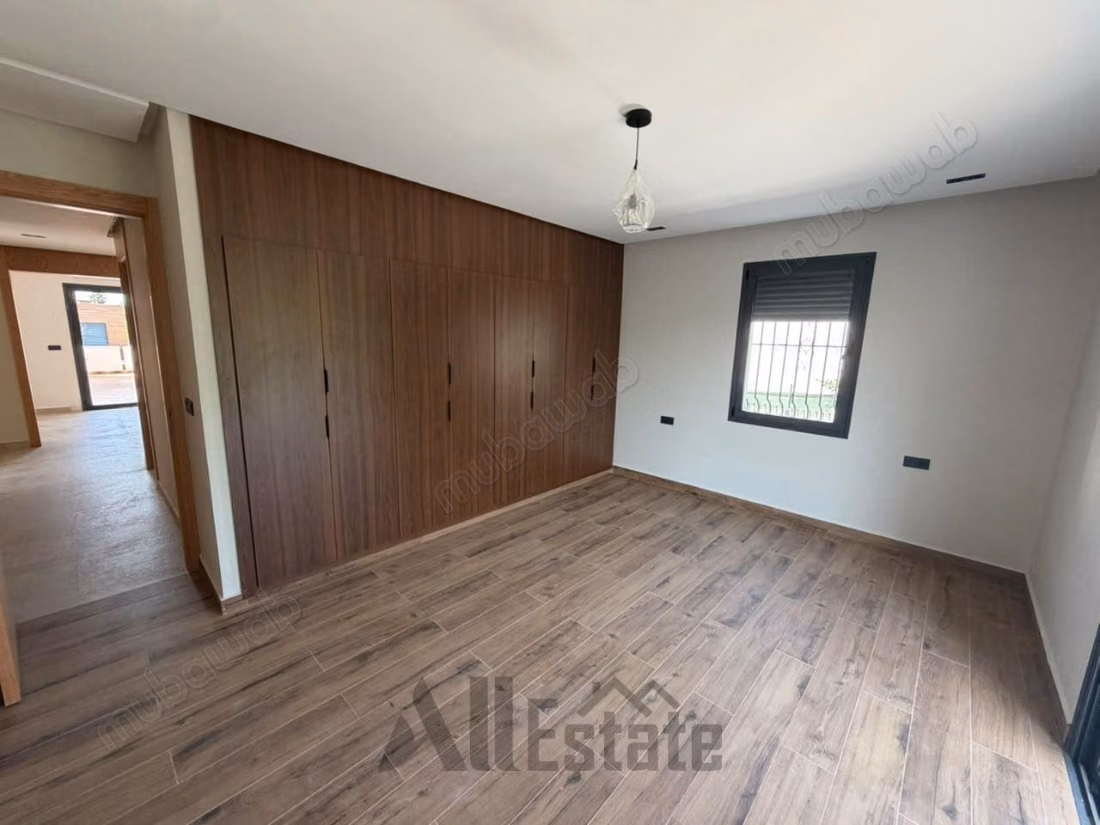 For Rent - Villa in Hay Riad, Sector 1 - Rabat