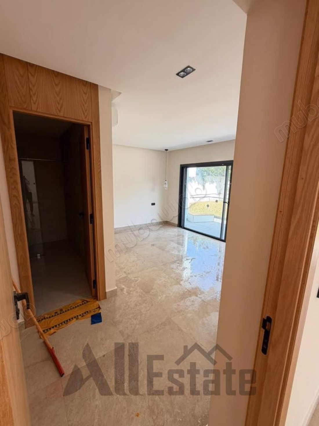 For Rent - Villa in Hay Riad, Sector 1 - Rabat