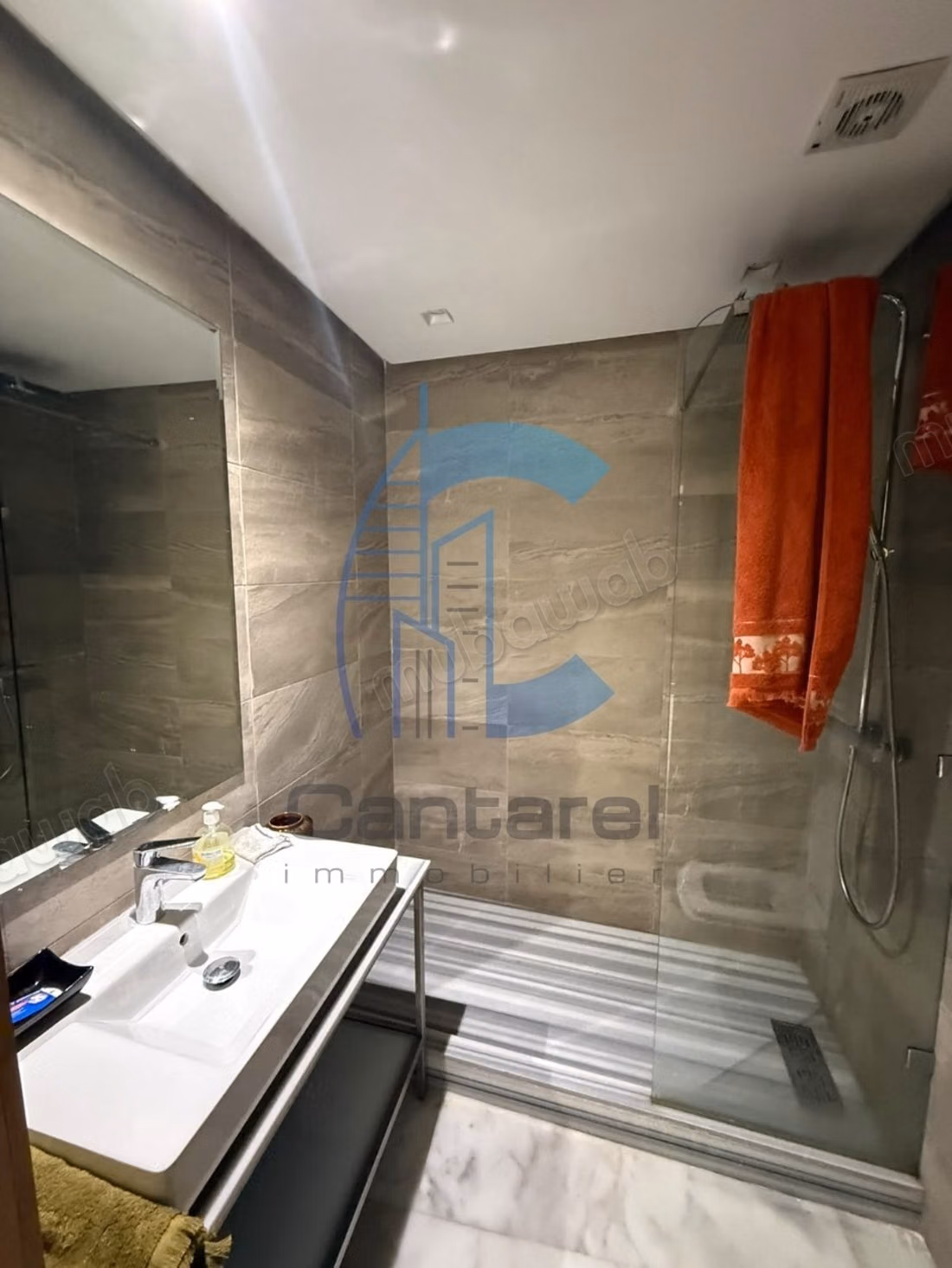 À louer appartement de 130m² oasis