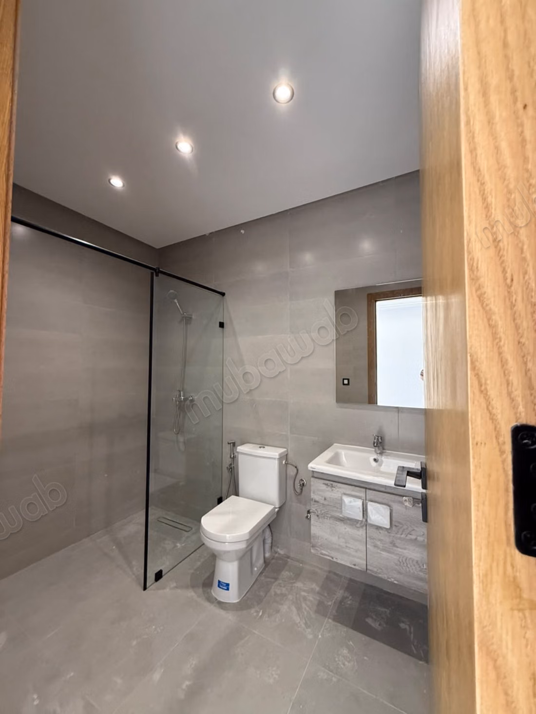 Beautiful apartment for sale in Martil. 2 rooms. Large balcony