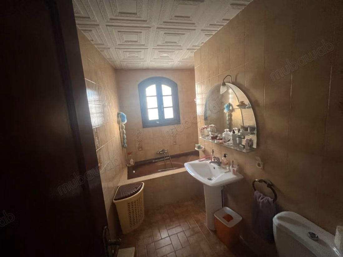 A vente villa plain pied avec piscine