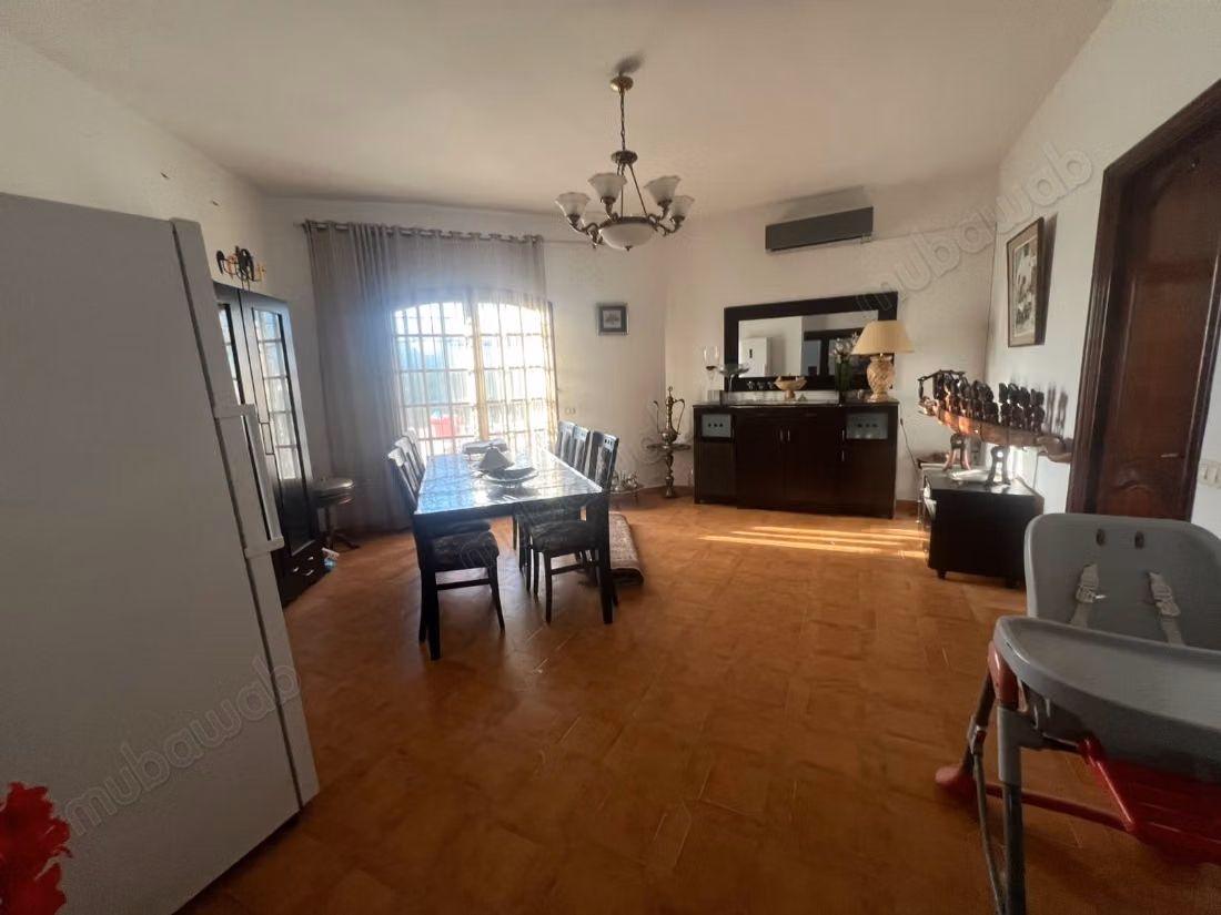 A vente villa plain pied avec piscine