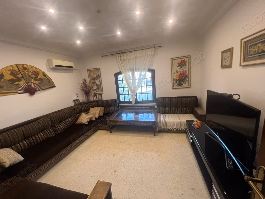 A vente villa plain pied avec piscine