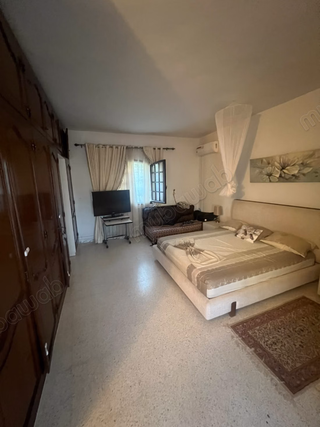A vente villa plain pied avec piscine