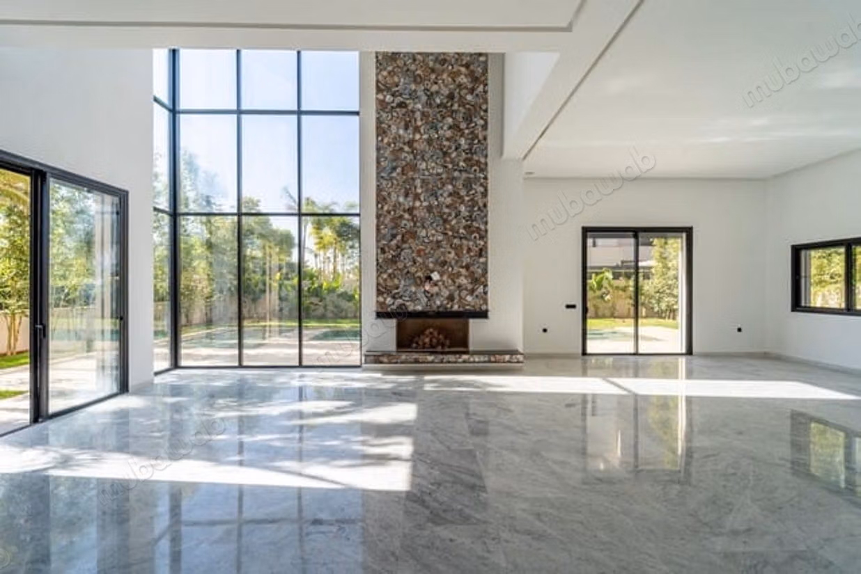 High-end villa for sale on Route de Tahanaout. 6 large rooms. Fireplace, pool