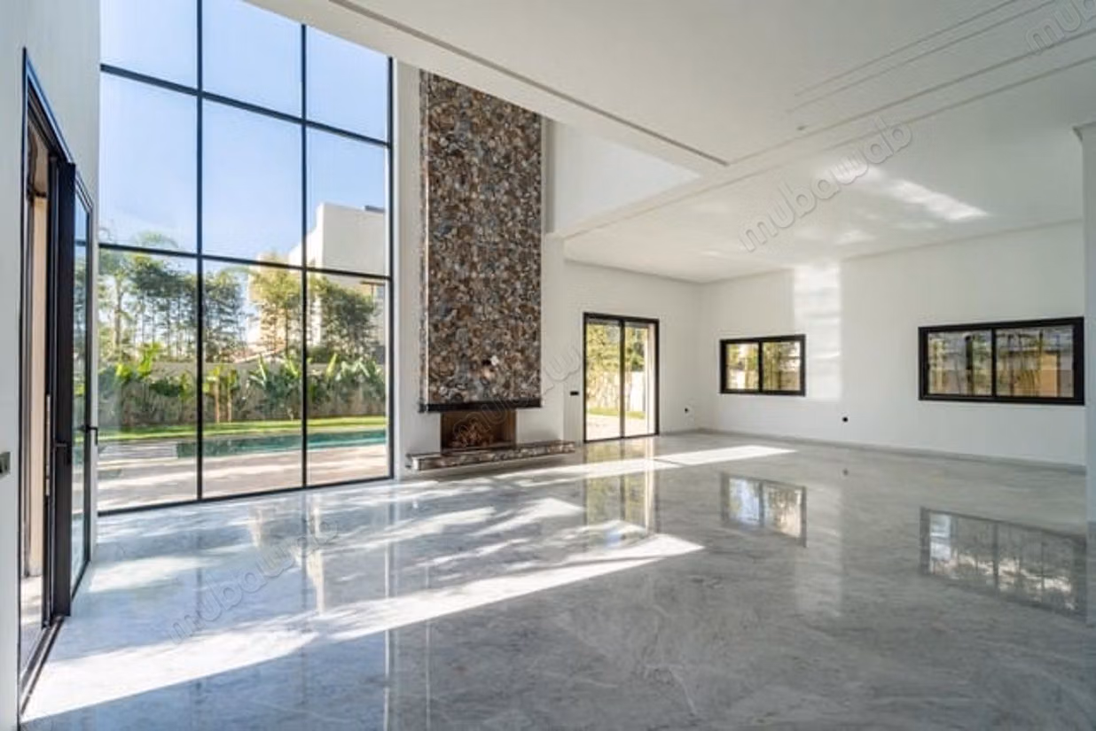 High-end villa for sale on Route de Tahanaout. 6 large rooms. Fireplace, pool