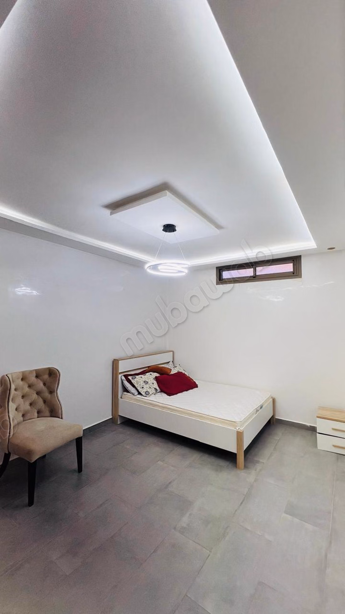 Luxury villa for rent on Casablanca Road. Total area 400 m². Furnished
