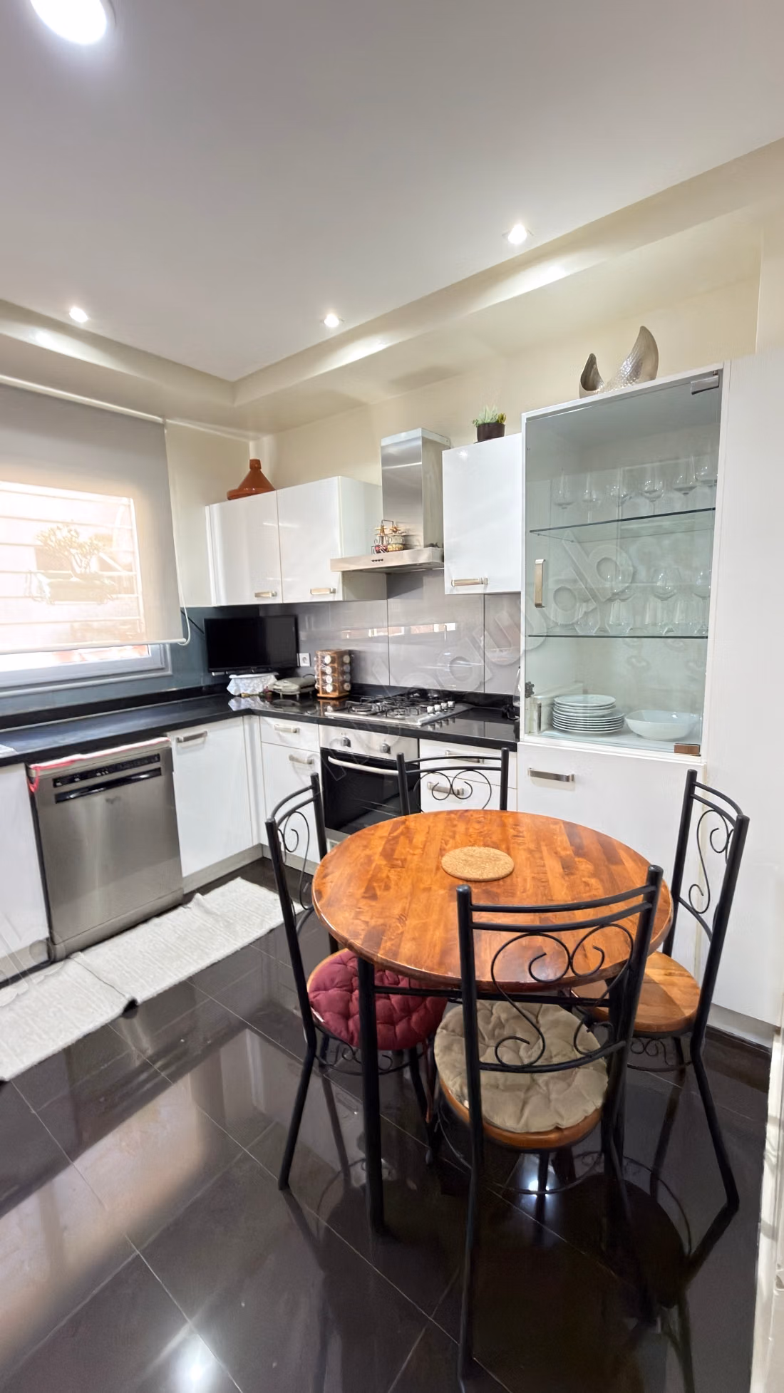 Beautiful furnished apartment for rent - Bd Anfa / Bd Ziraoui neighborhood