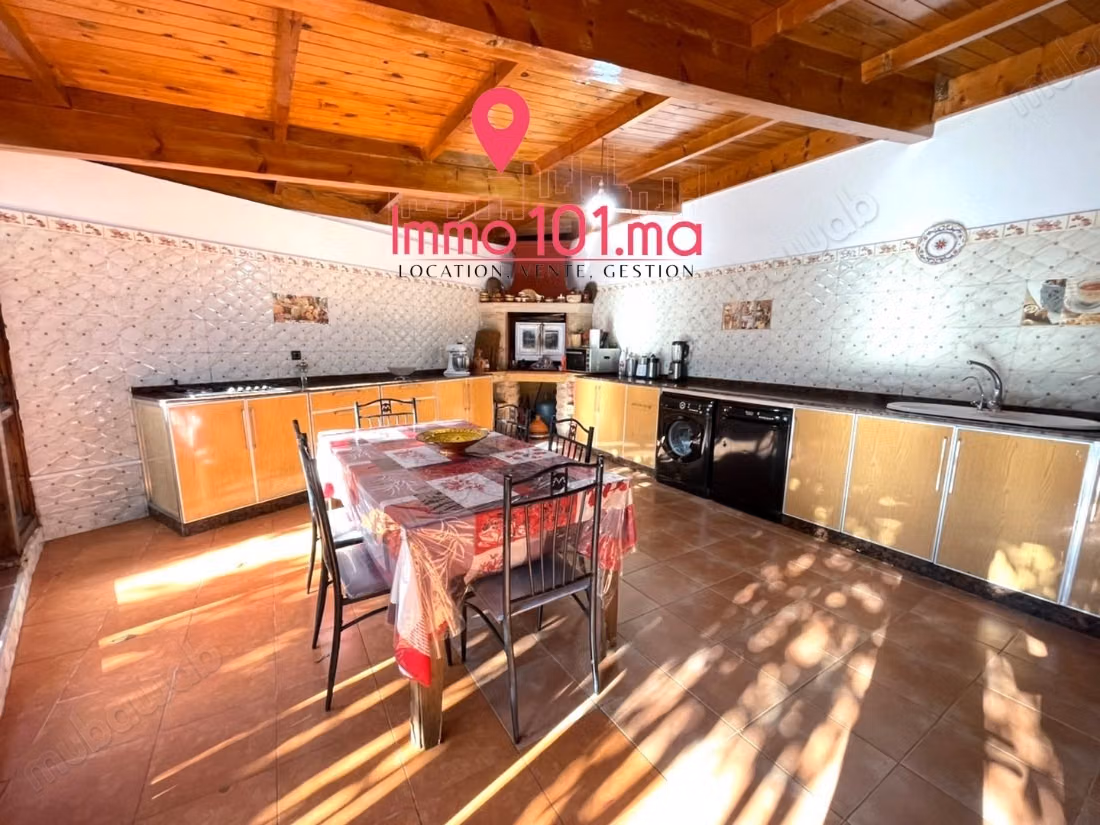 Villa for sale in Wifak