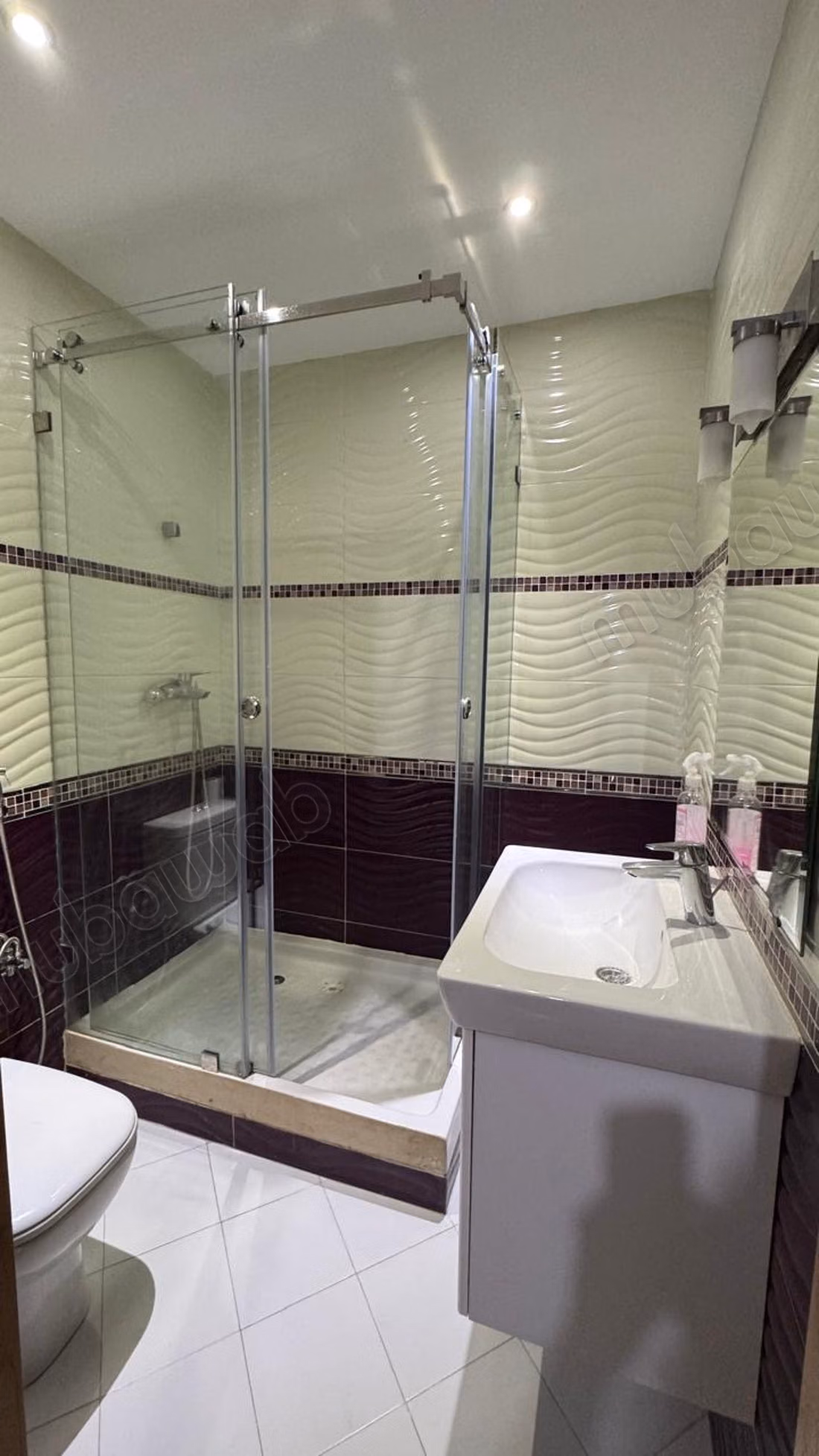 Bonito apartamento en alquiler en Agdal. Superficie de 65 m². Bien amueblado