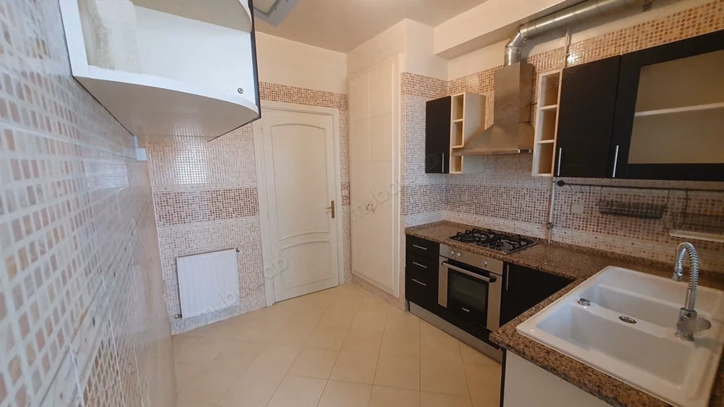 Appart S2 de 96 m2, pt balcon Ain Zaghouane N