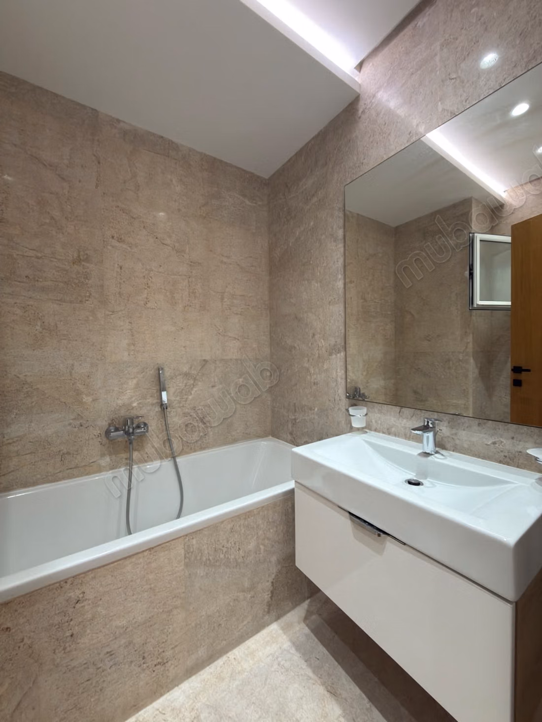 Un appartamento S2 di 90m² a Chotrana 1