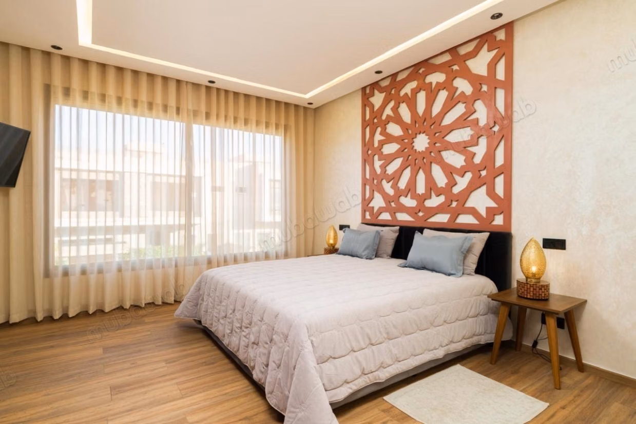 Luxury villa for rent in Route Amizmiz. 6 large rooms. Well furnished