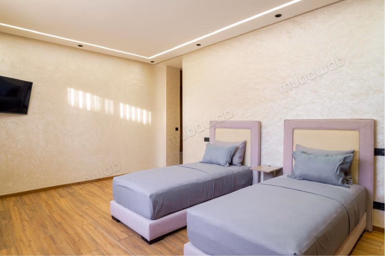 Luxury villa for rent in Route Amizmiz. 6 large rooms. Well furnished