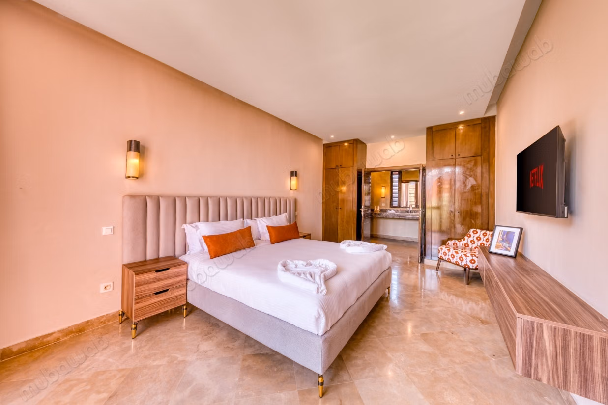 Villa Privada, Lujo y 3 suites, golf Al Maaden