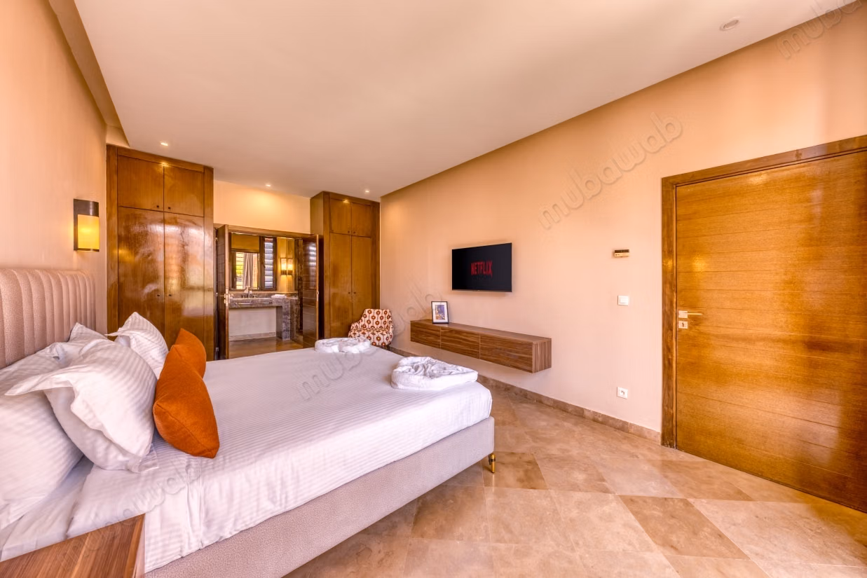 Villa Privada, Lujo y 3 suites, golf Al Maaden
