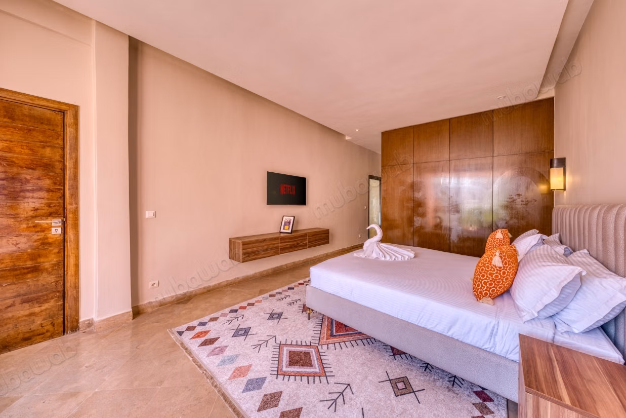 Villa Privada, Lujo y 3 suites, golf Al Maaden