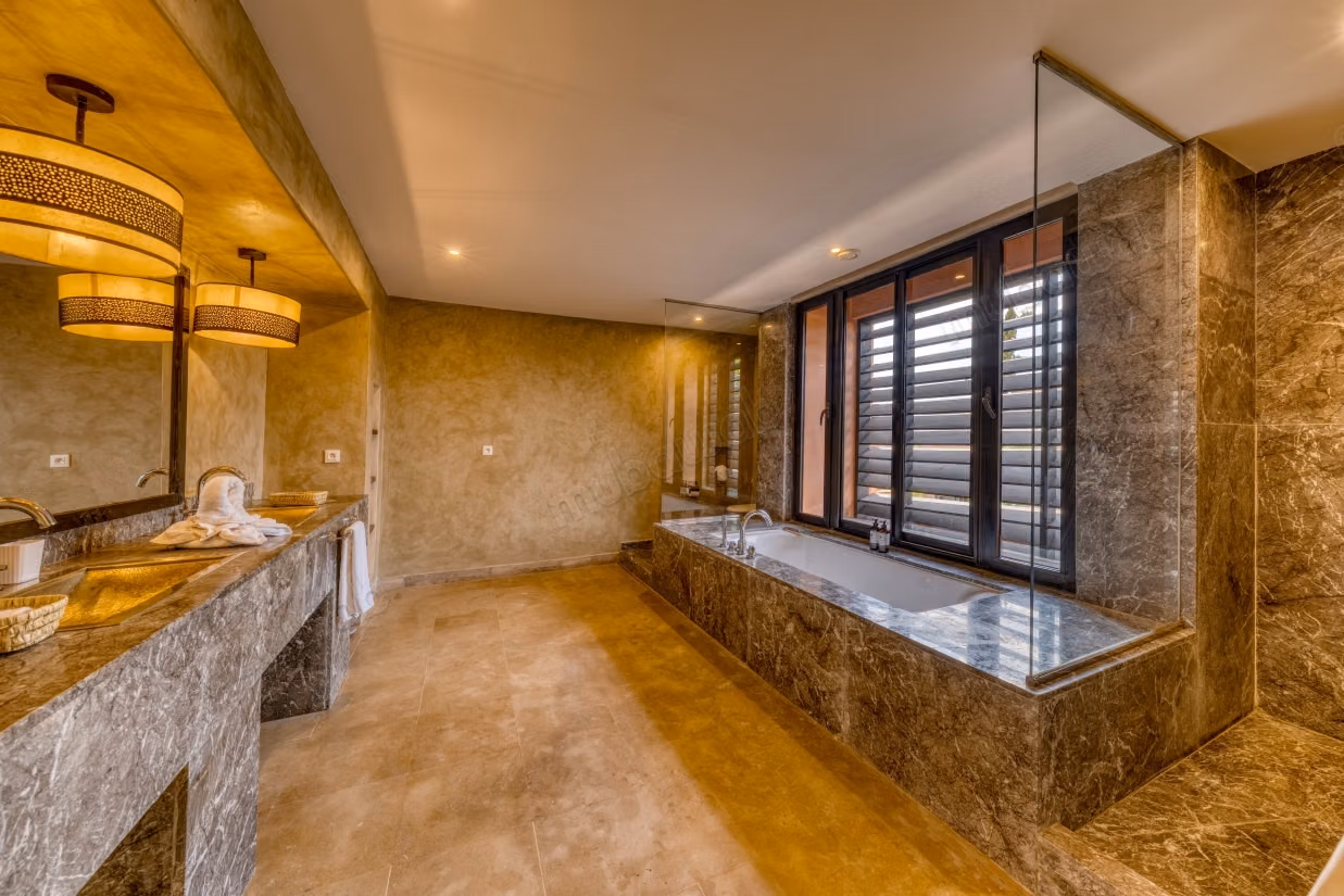 Villa Privada, Lujo y 3 suites, golf Al Maaden
