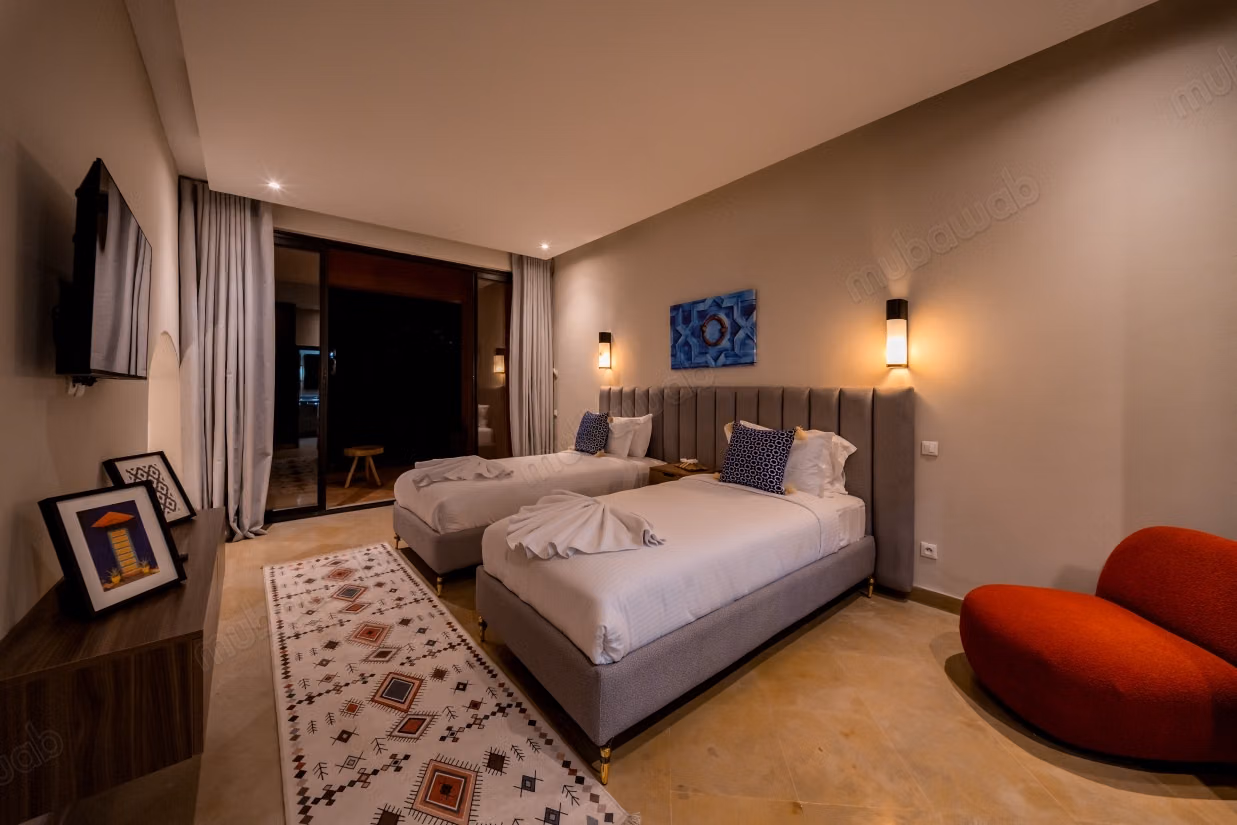 Villa Privada, Lujo y 3 suites, golf Al Maaden