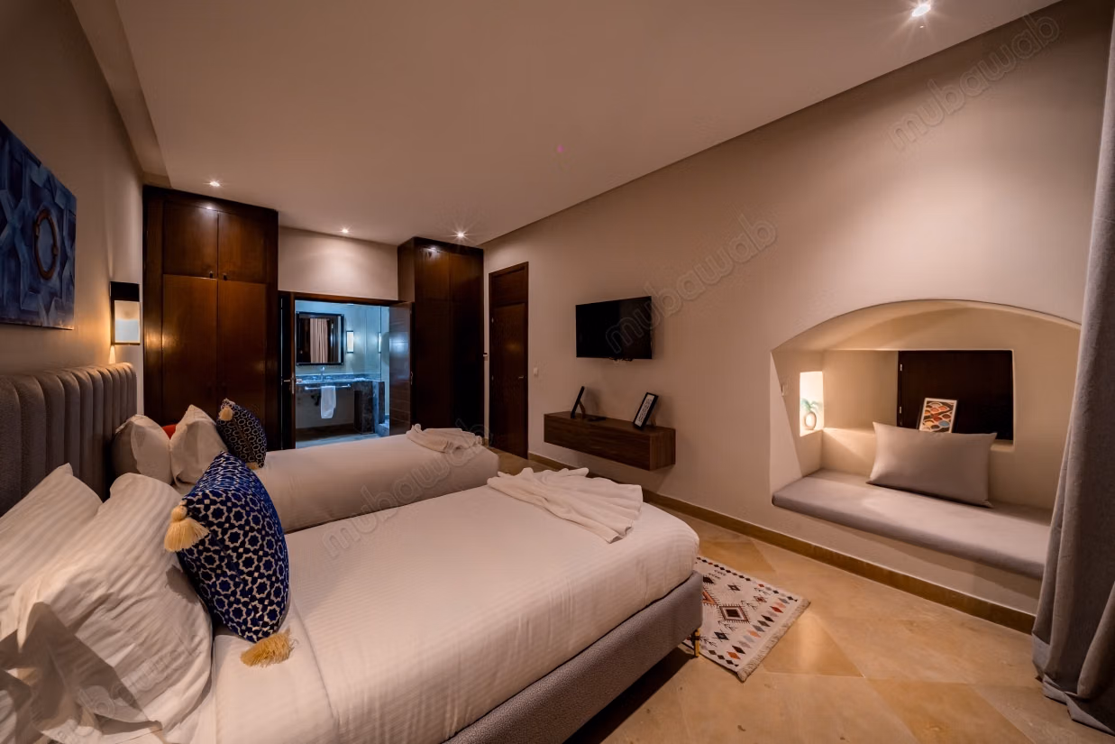 Villa Privada, Lujo y 3 suites, golf Al Maaden
