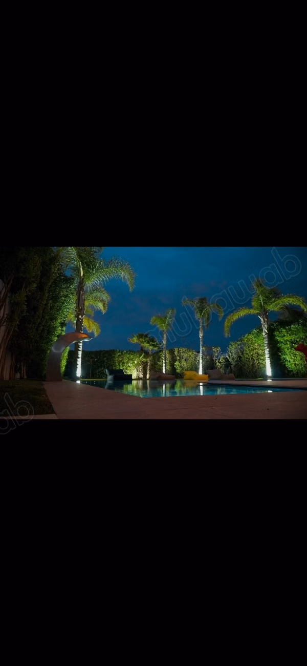 Luxury villa for sale on Route de Tahanaout. Total area 360 m². Furnished