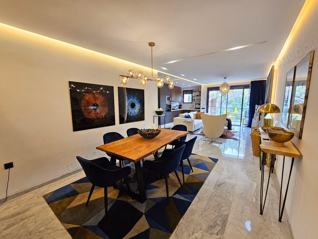 ABSOLUTE Refinement. Apartment without overlooking