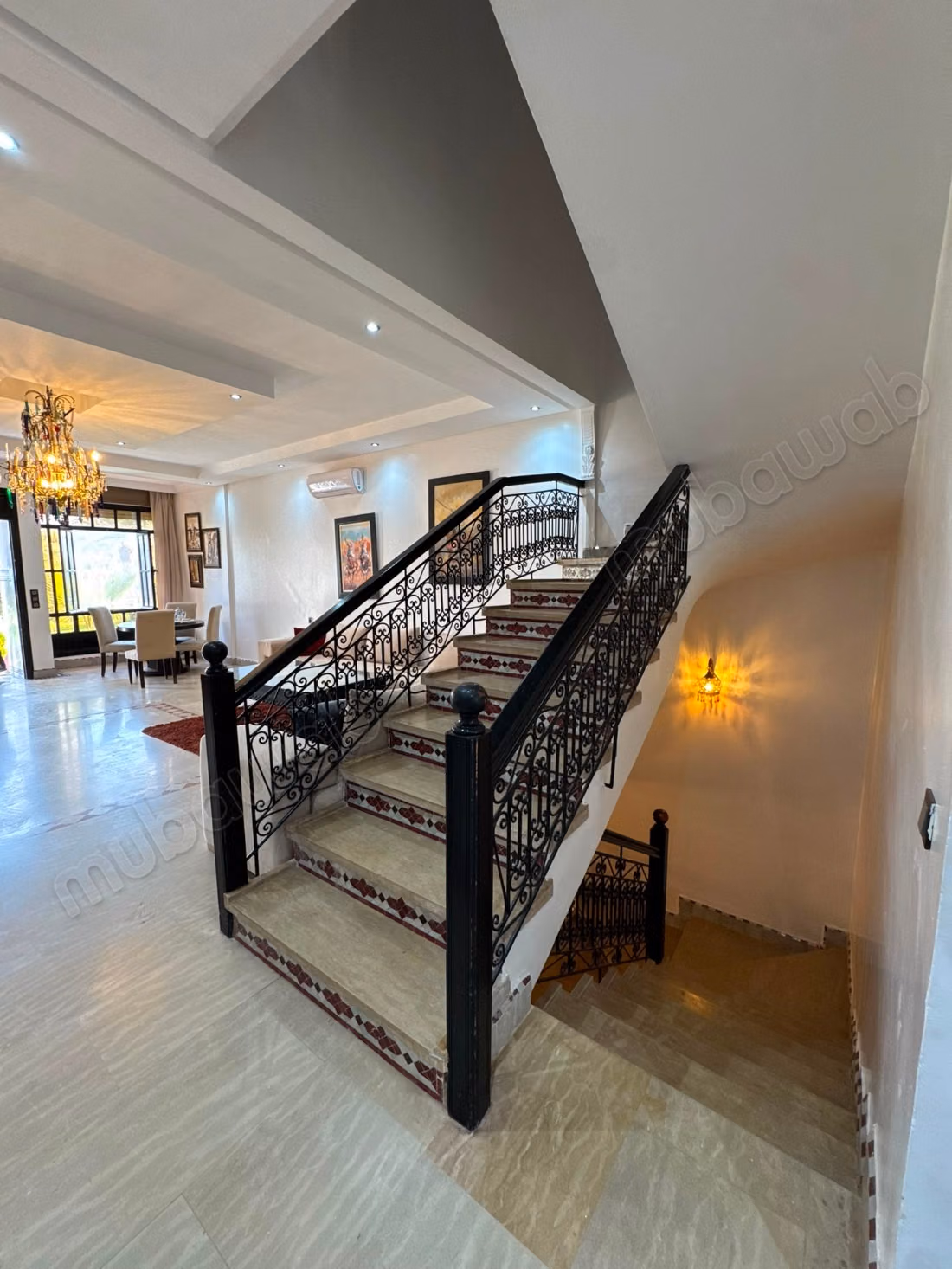 300 m² Villa with Pool for Rent