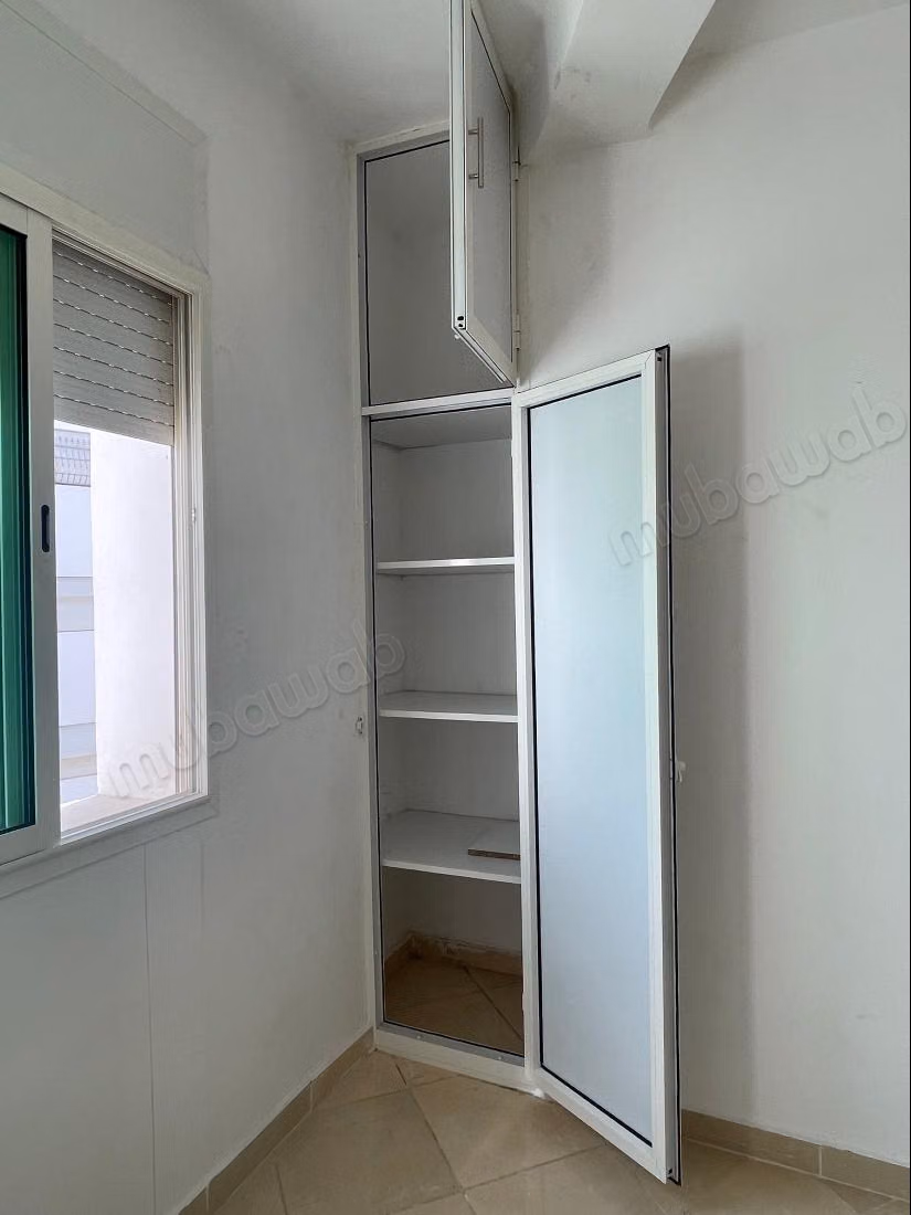 Impresionante apartamento en alquiler en Wifak. Superficie de 108 m². Servicio de conserjería disponible