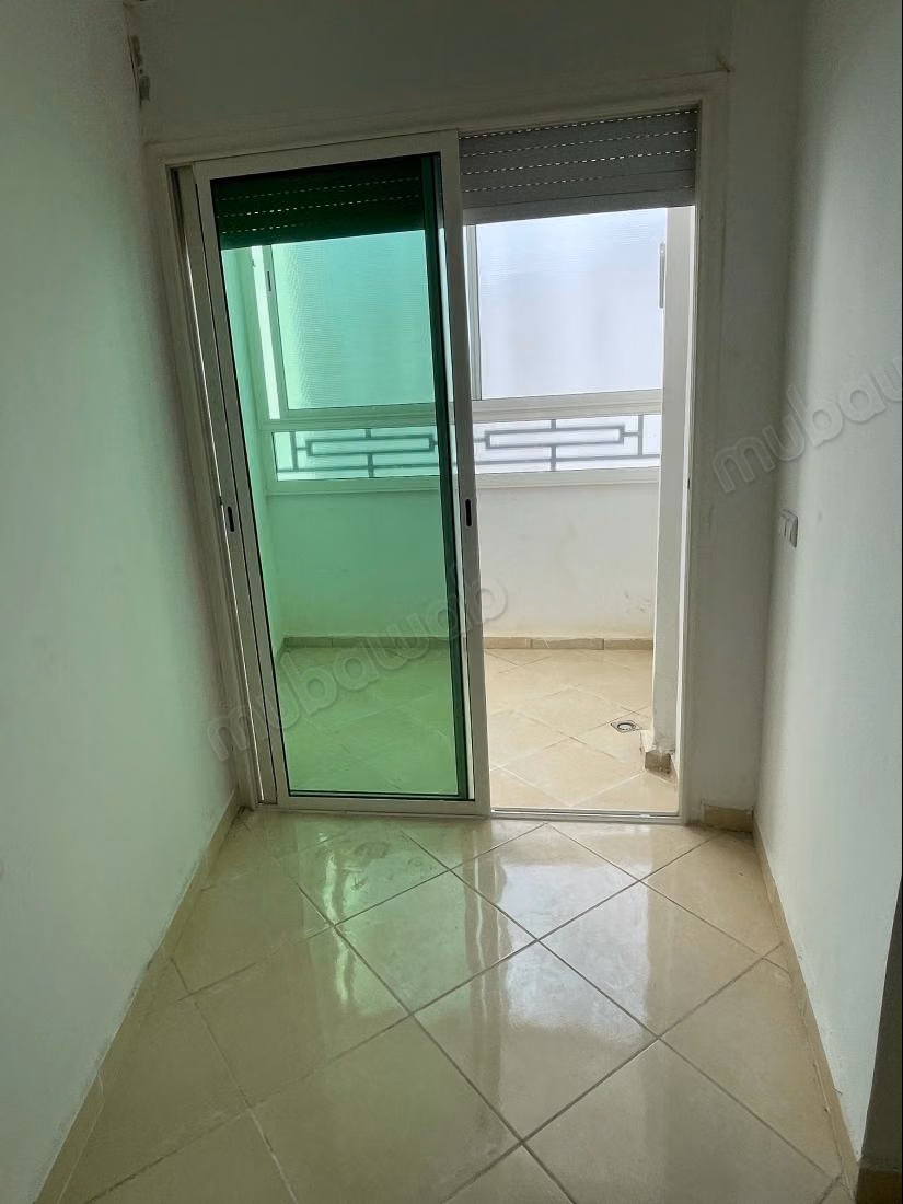 Impresionante apartamento en alquiler en Wifak. Superficie de 108 m². Servicio de conserjería disponible