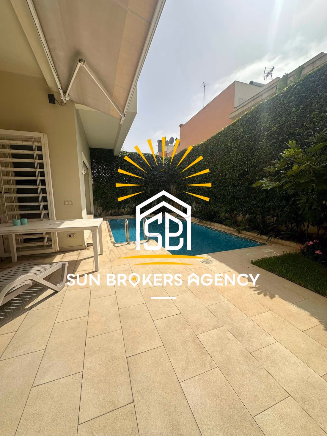 Tres joli villa moderne sidi Maarouf 
4 ch