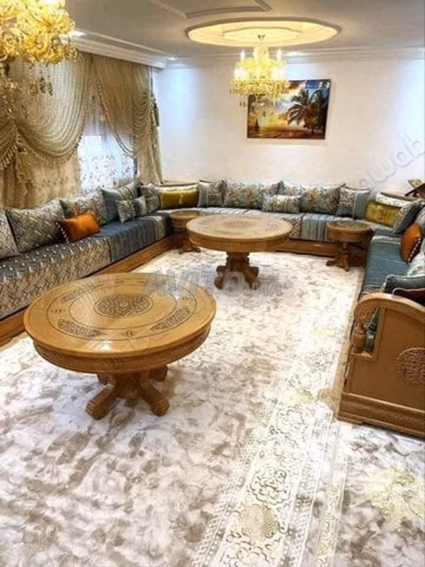Appartements à louer à Béni Mellal. 
Superficie 95 m². 
Télévision