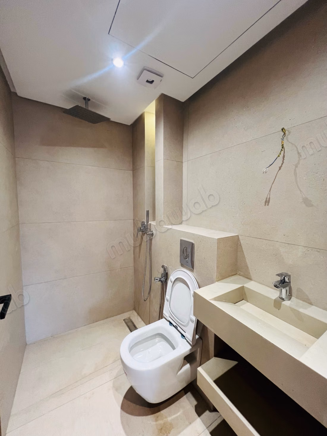 Beautiful apartment for sale in Guéliz. 4 large rooms. Terrace and elevator