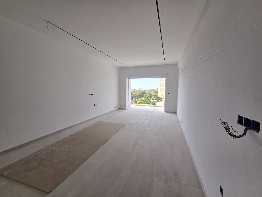 Appartamento in vendita a Les Jardins de Carthage. Superficie di 161 m². Doppio vetro e porta blindata.