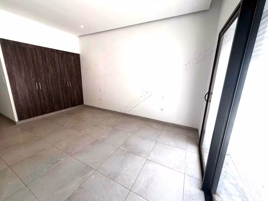Nord Hilton, a magnificent S3 apartment on the ground floor with garden