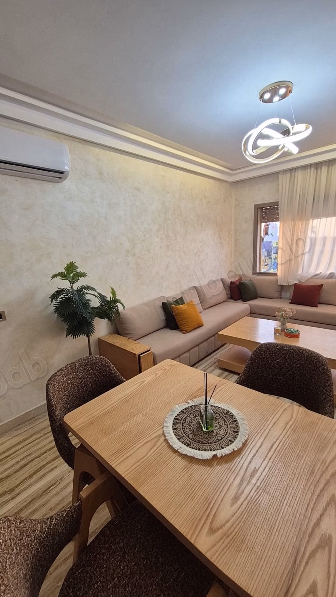 Louez cet appartement à Sidi Moumen. Surface de 74 m². Bien meublé