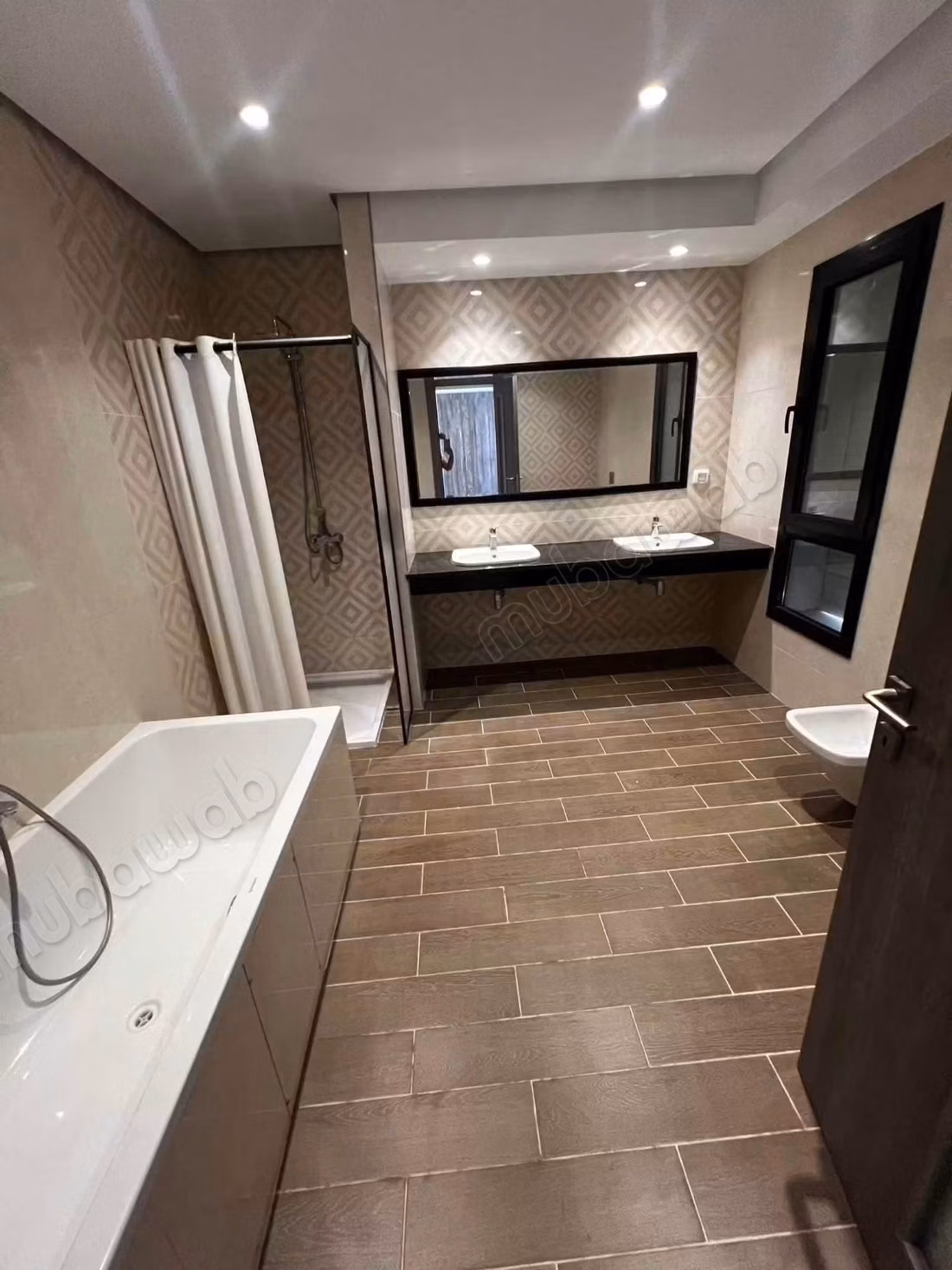Notre dame mutuelle ville, un magnifique appartement s3 au rez de chaussée avec jardin
