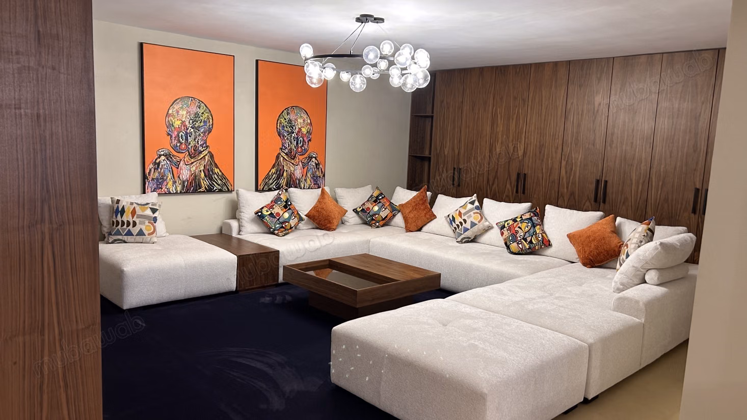High-end villa between Ocean and city