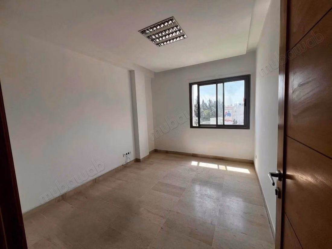 Ariana Center – Office 2H6 for rent