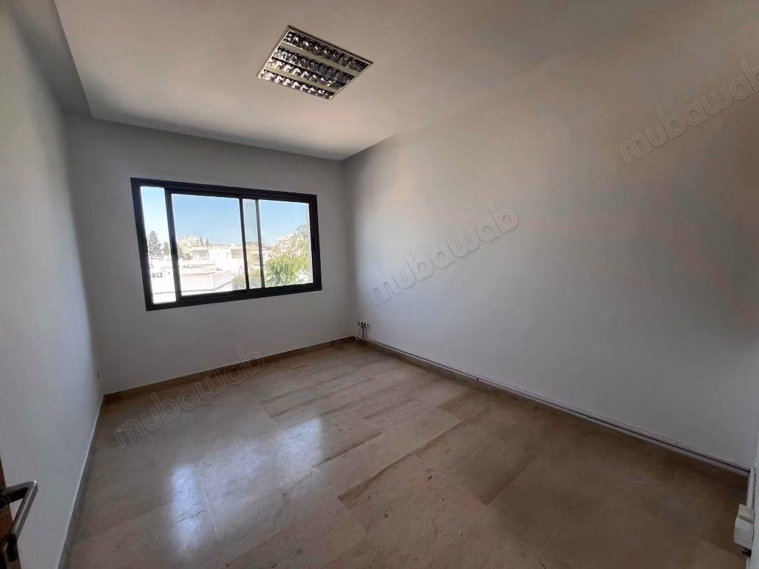 Ariana Center – Office 2H6 for rent