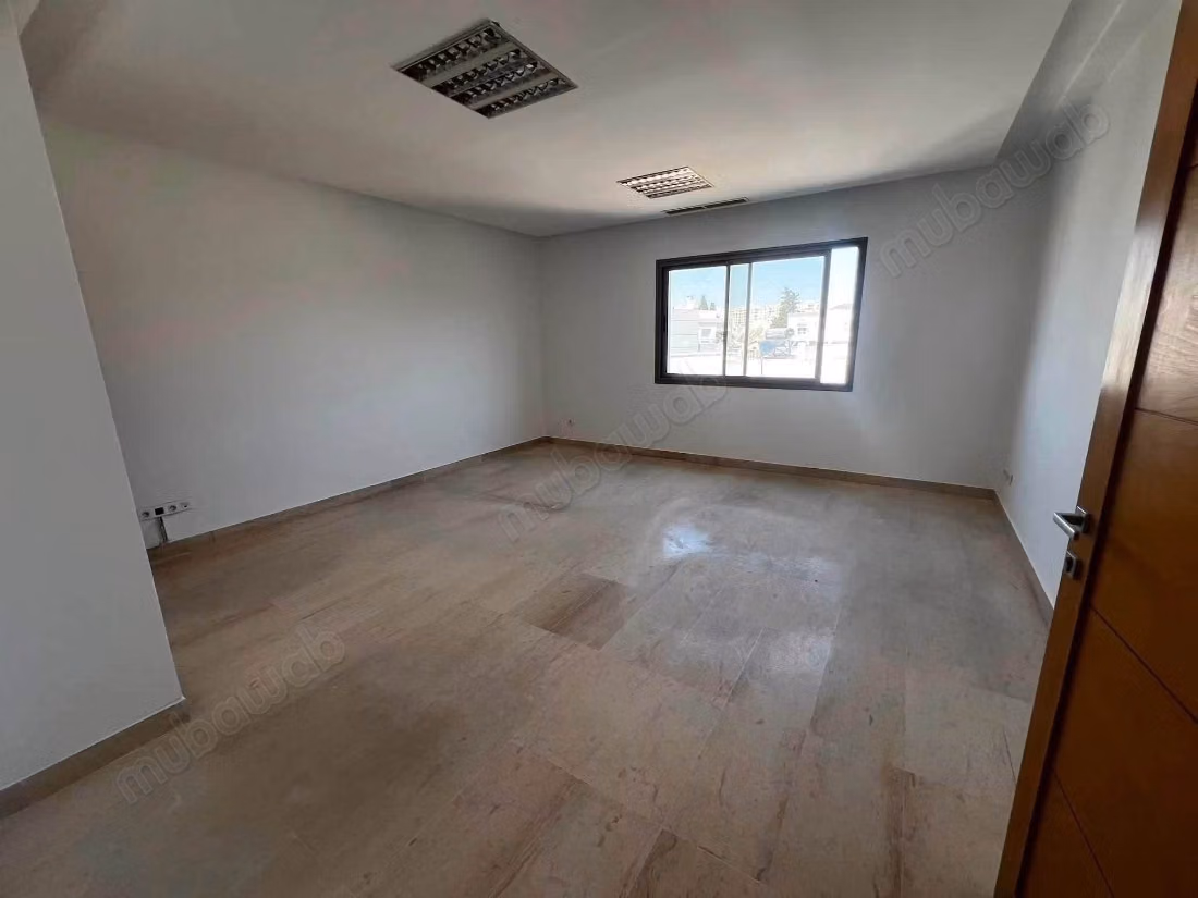 Ariana Center – Office 2H6 for rent